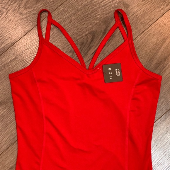 V-neck Tank NWT - Picture 2 of 3